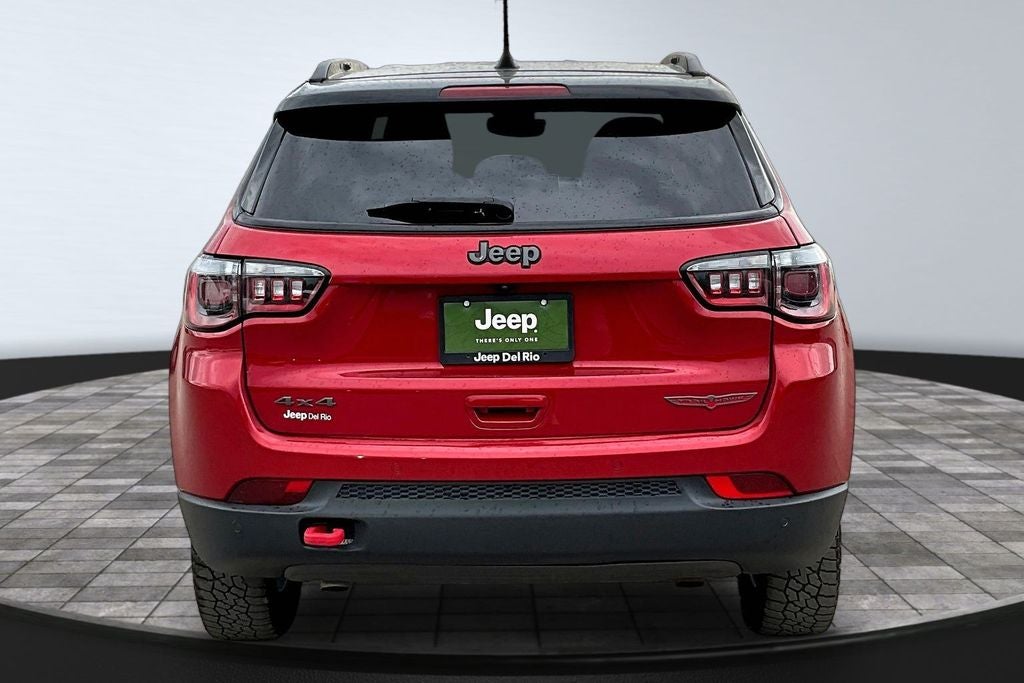 2025 Jeep Compass Trailhawk