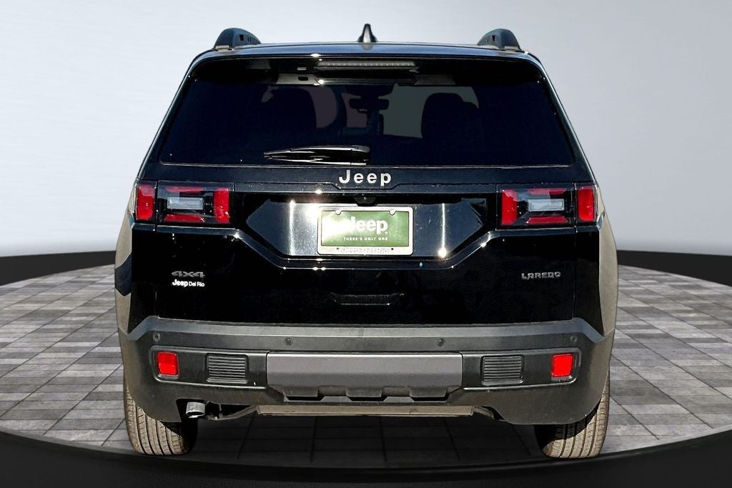 2026 Jeep Cherokee Laredo
