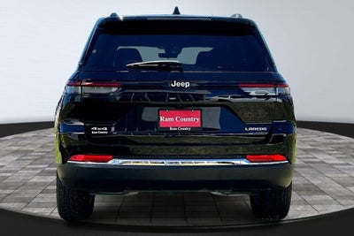2026 Jeep Cherokee Laredo