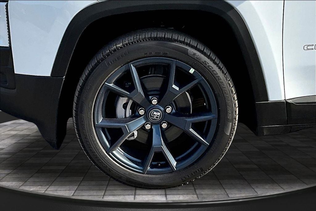 2026 Jeep Cherokee Laredo