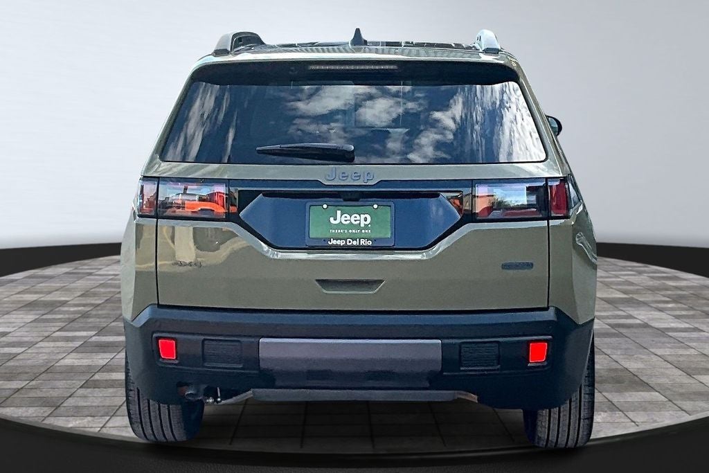 2026 Jeep Cherokee Overland