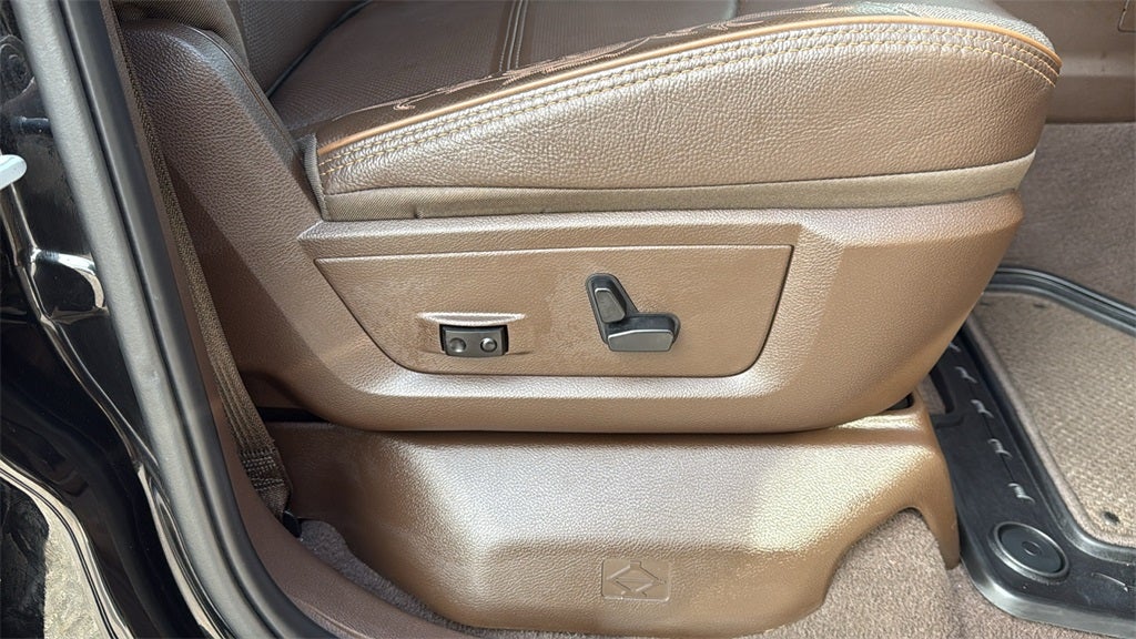 2025 RAM 3500 Limited Longhorn Crew Cab 4x4 8' Box