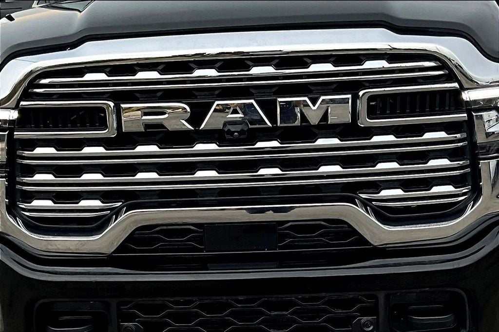 2025 RAM 3500 Limited Longhorn Crew Cab 4x4 8' Box