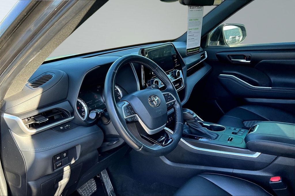 2023 Toyota Highlander XSE