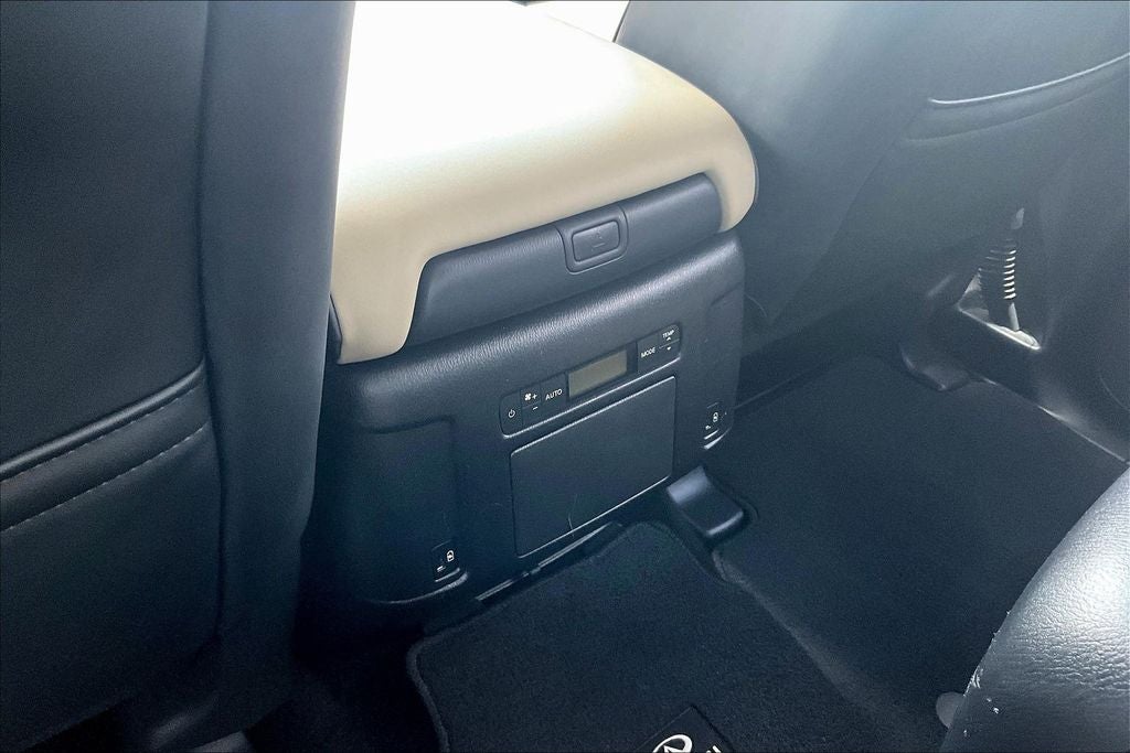 2023 INFINITI QX80 Premium Select