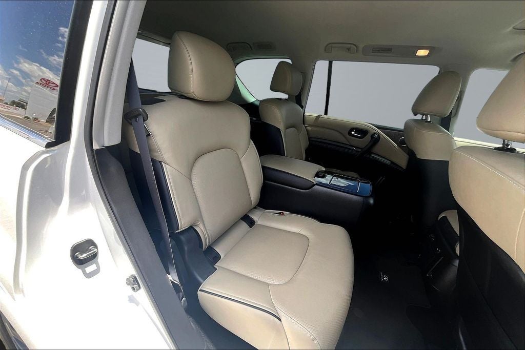 2023 INFINITI QX80 Premium Select