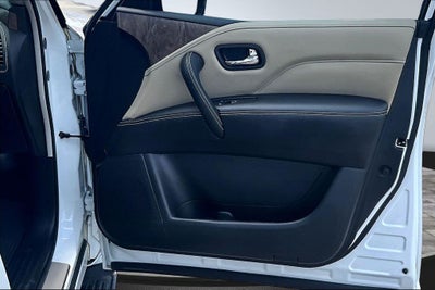 2023 INFINITI QX80 Premium Select