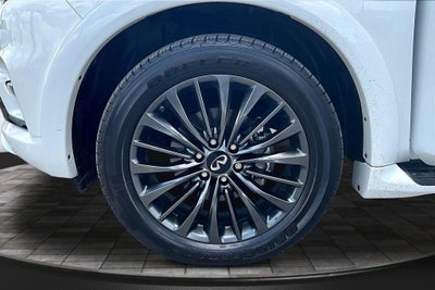 2023 INFINITI QX80 Premium Select