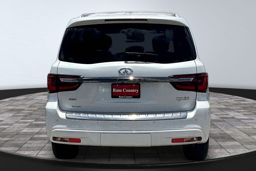 2023 INFINITI QX80 Premium Select