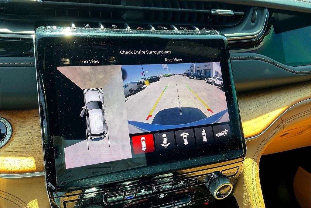 2022 Jeep Grand Cherokee L Summit