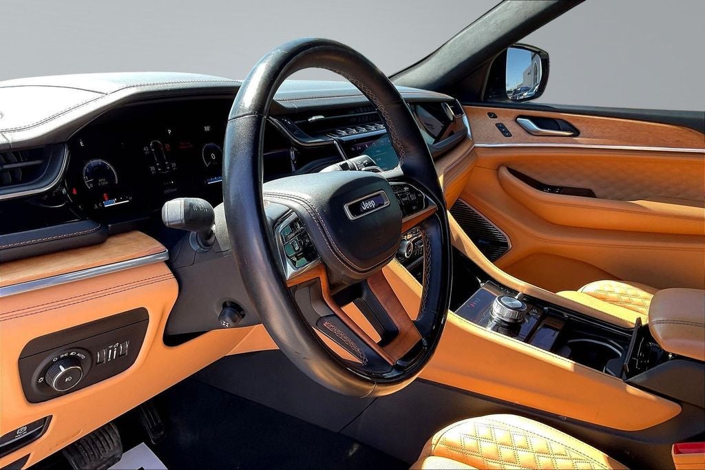 2022 Jeep Grand Cherokee L Summit