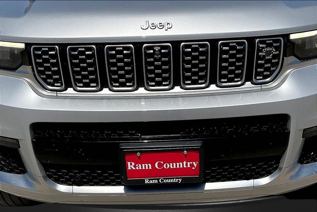 2022 Jeep Grand Cherokee L Summit