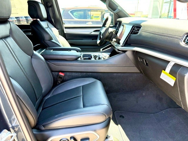 2025 Jeep Wagoneer L Series II