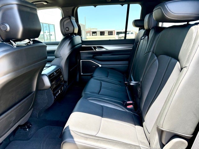 2025 Jeep Wagoneer L Series II