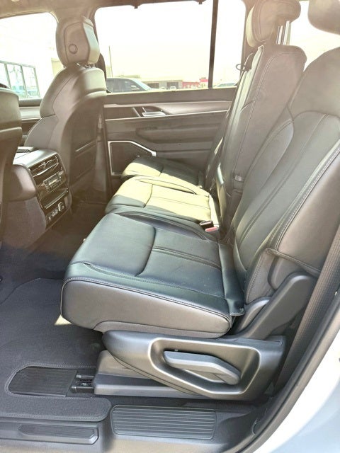 2025 Jeep Wagoneer L Series II