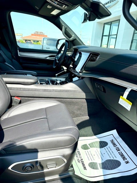 2025 Jeep Wagoneer L Series II