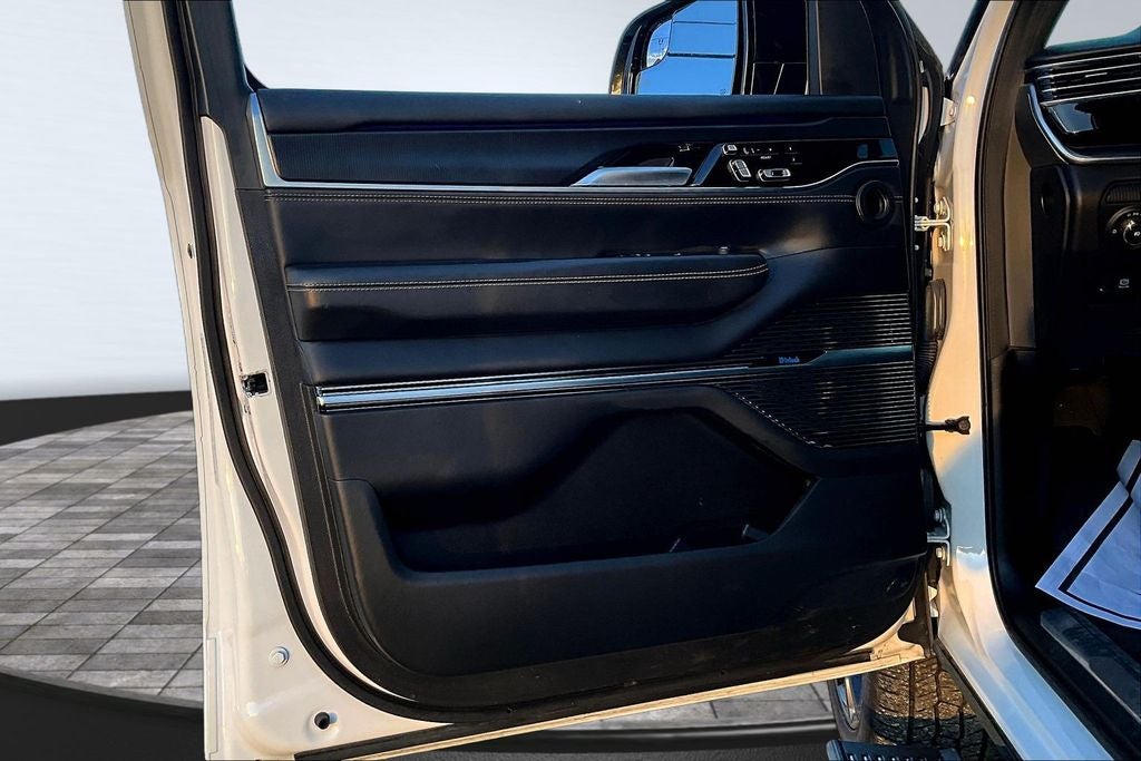 2024 Jeep Grand Wagoneer Series II