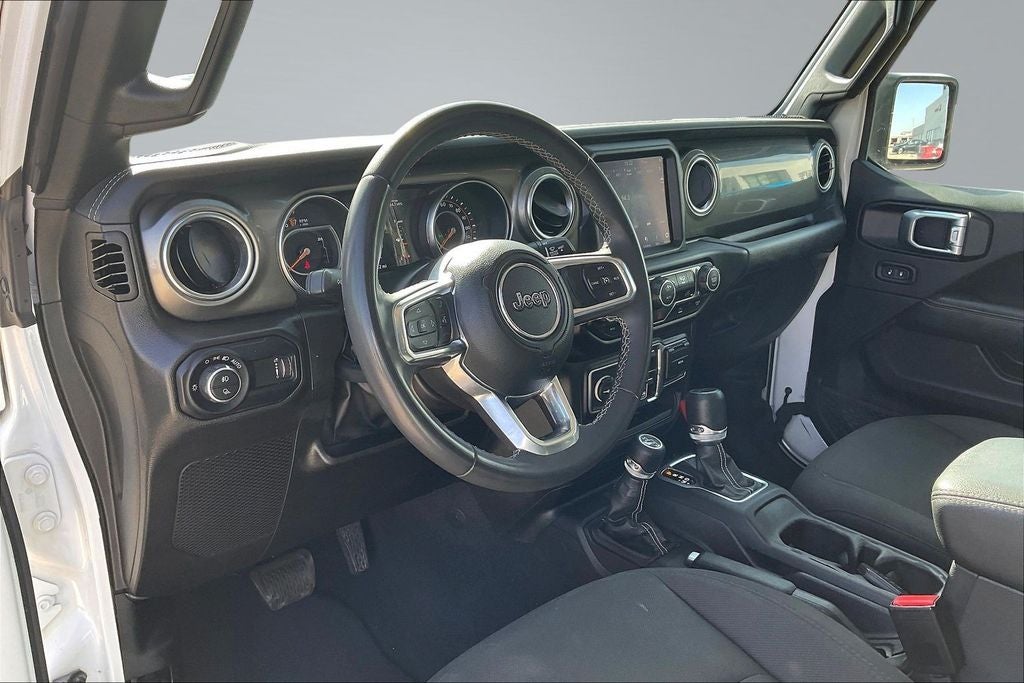 2023 Jeep Gladiator Overland