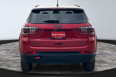 2025 Jeep Compass Trailhawk