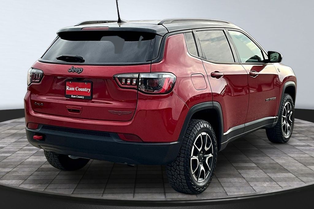 2025 Jeep Compass Trailhawk