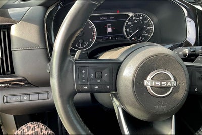 2024 Nissan Pathfinder SV