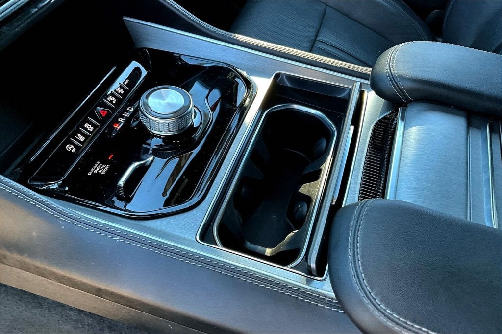 2025 Jeep Wagoneer L Series II