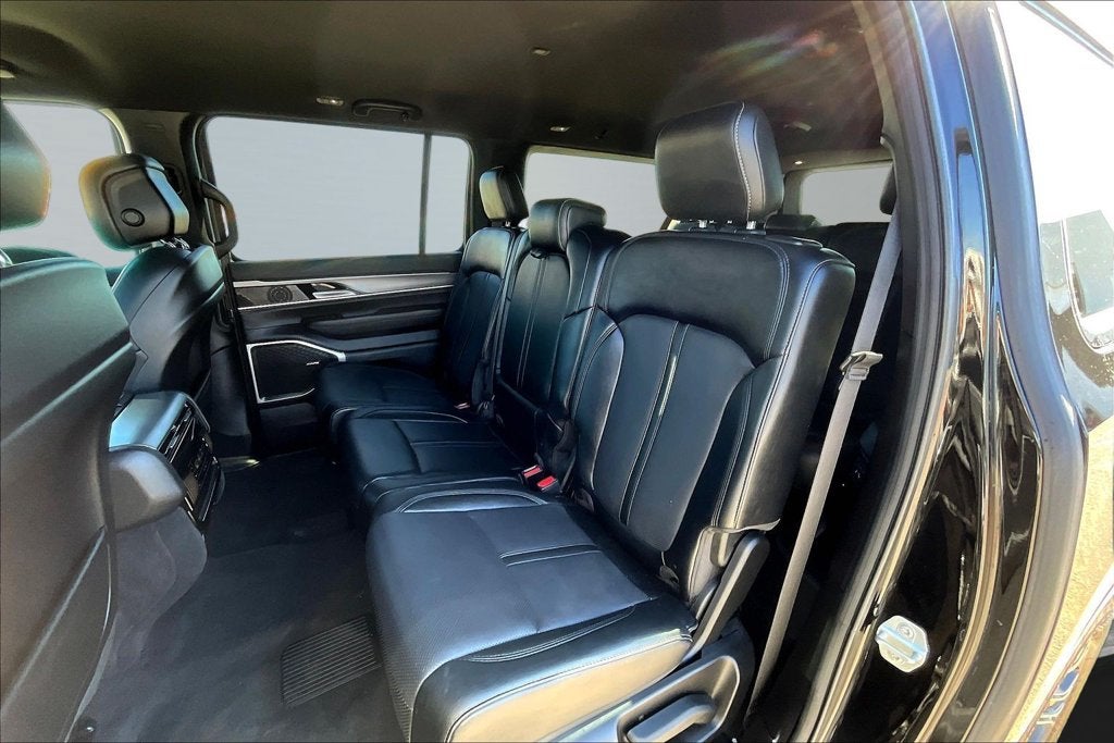 2025 Jeep Wagoneer L Series II