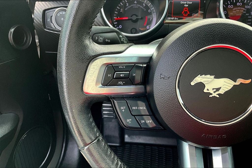 2022 Ford Mustang EcoBoost