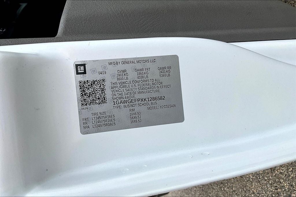 2019 Chevrolet Express 2500 LS Passenger