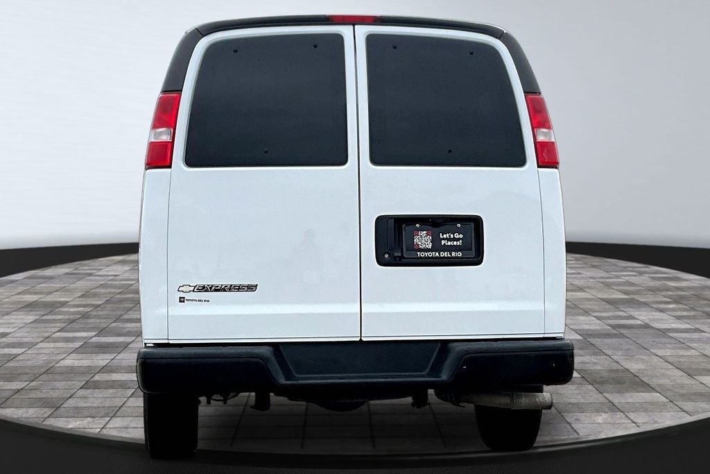 2019 Chevrolet Express 2500 LS Passenger