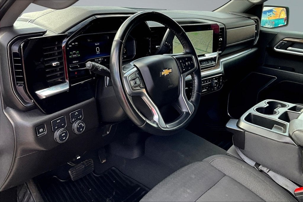 2025 Chevrolet Silverado 1500 LT LT1