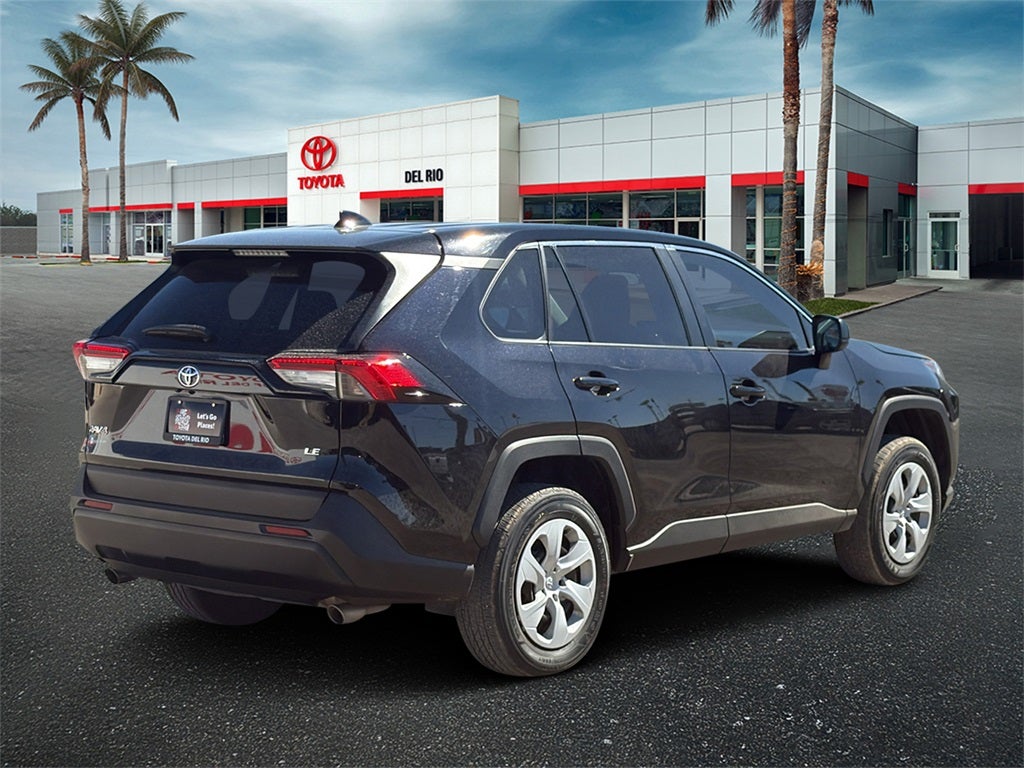 2023 Toyota RAV4 LE