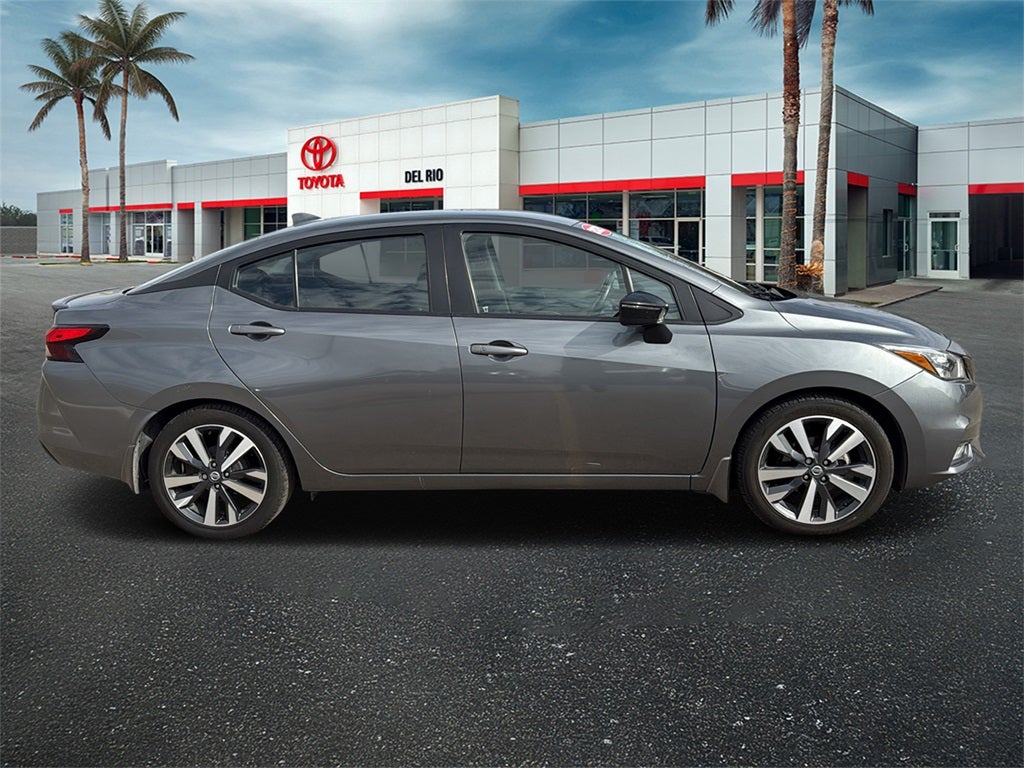 2021 Nissan Versa 1.6 SR