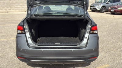 2021 Nissan Versa 1.6 SR