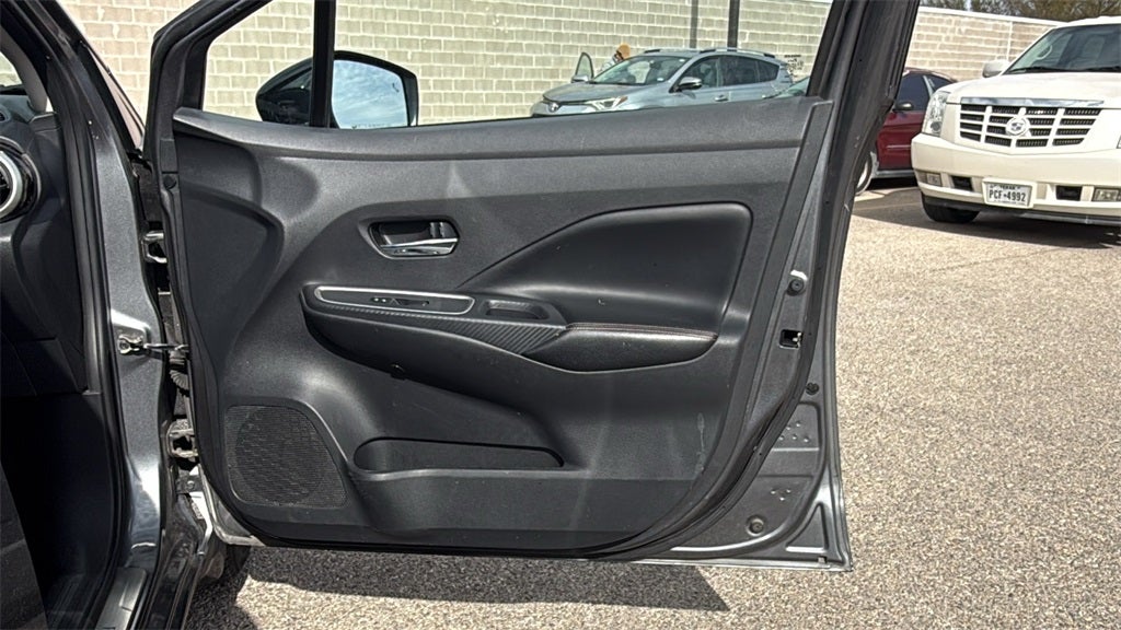 2021 Nissan Versa 1.6 SR