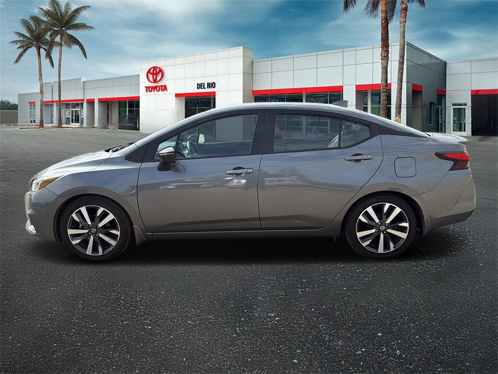 2021 Nissan Versa 1.6 SR