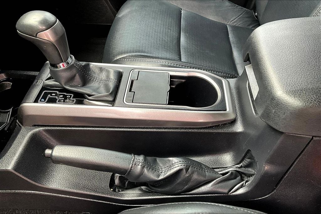 2023 Toyota Tacoma Limited V6