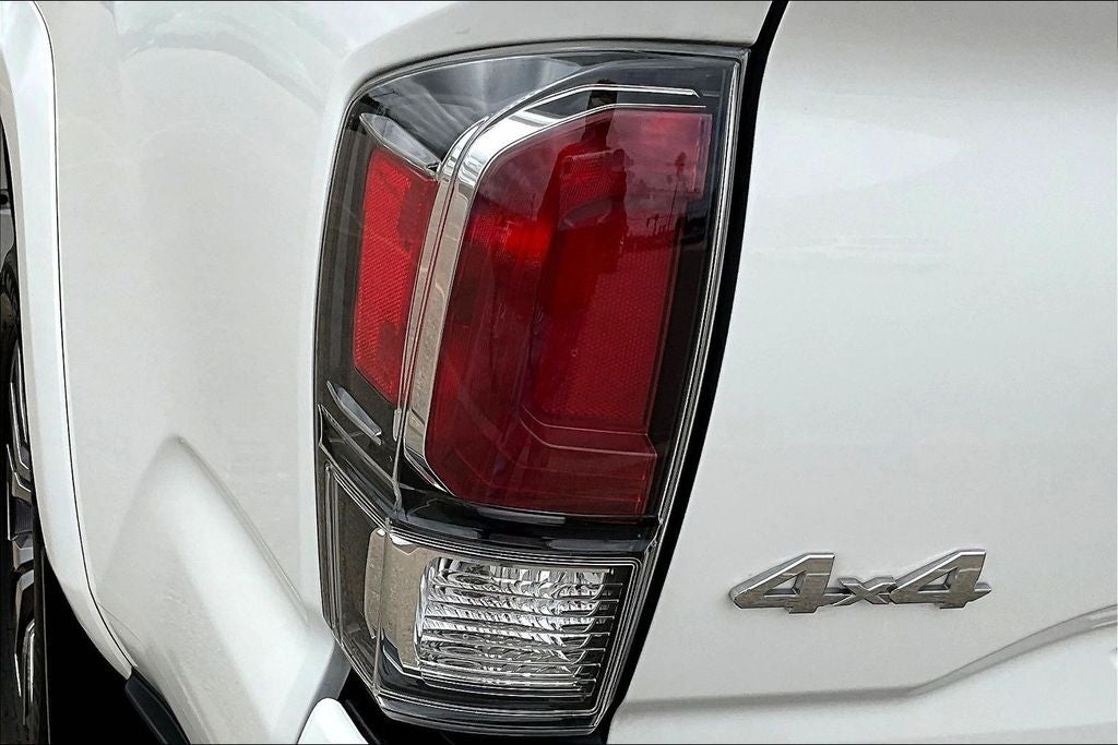 2023 Toyota Tacoma Limited V6