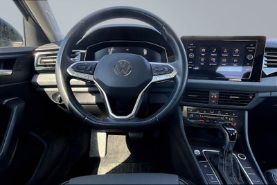 2025 Volkswagen Jetta 1.5T SE