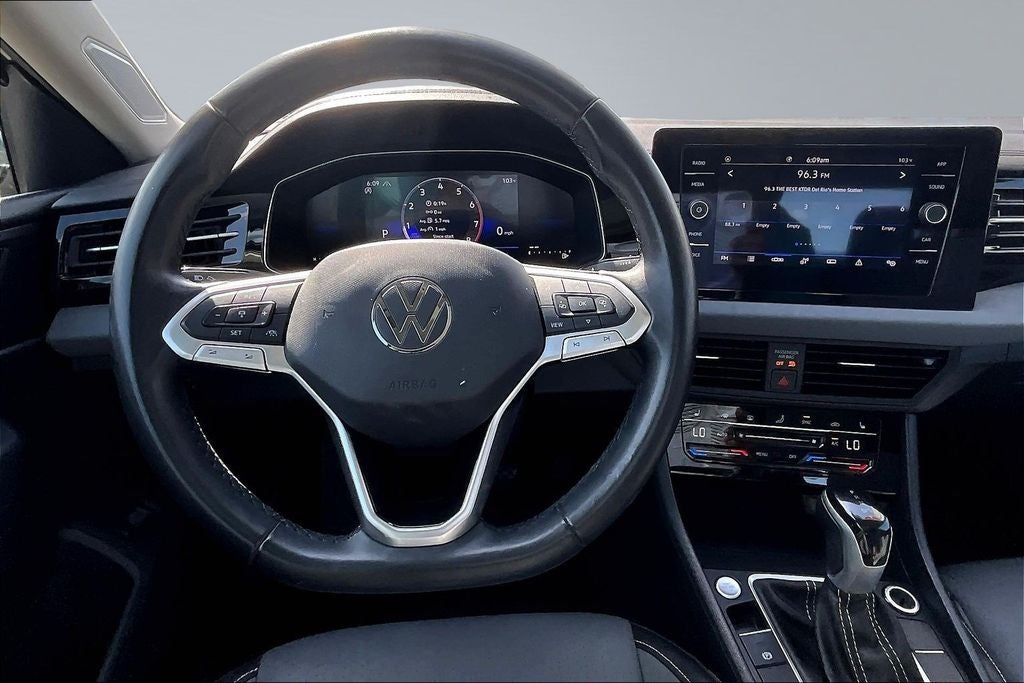 2025 Volkswagen Jetta 1.5T SE
