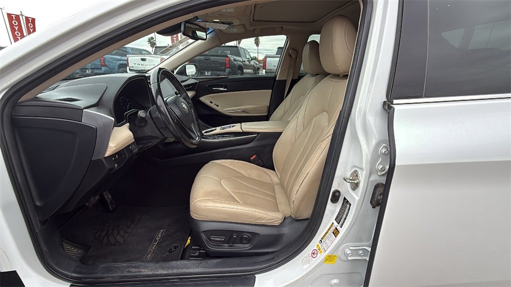 2019 Toyota Avalon XLE