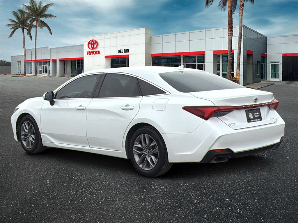 2019 Toyota Avalon XLE