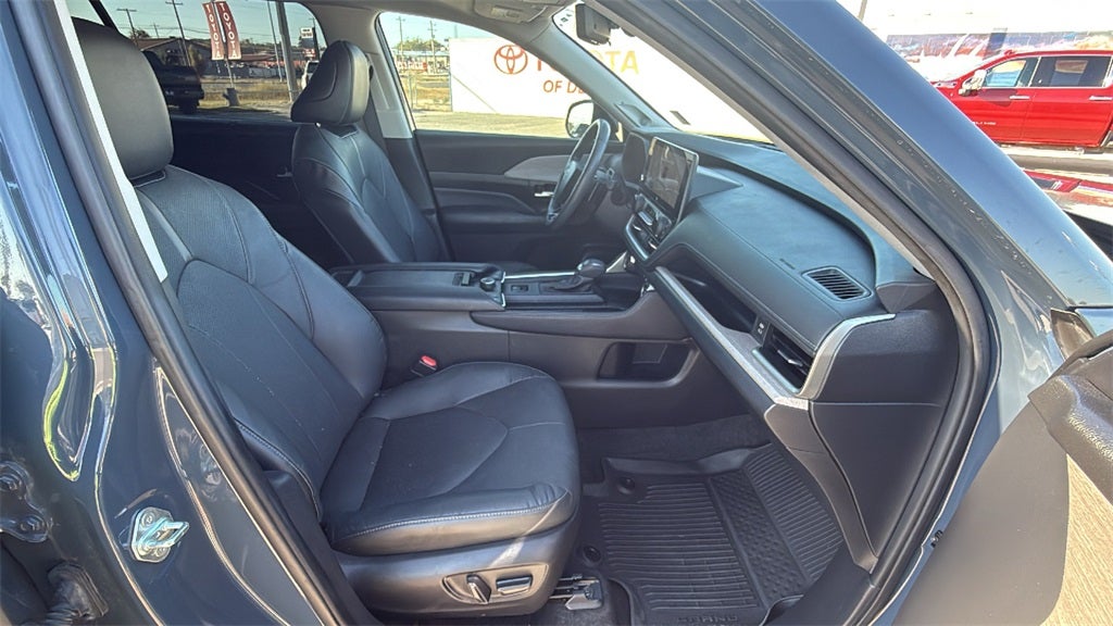 2024 Toyota Grand Highlander Platinum