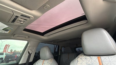 2023 Toyota Highlander Hybrid Bronze Edition