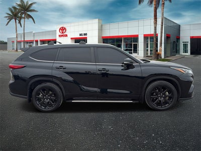2023 Toyota Highlander Hybrid Bronze Edition