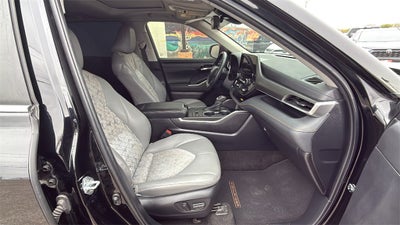 2023 Toyota Highlander Hybrid Bronze Edition