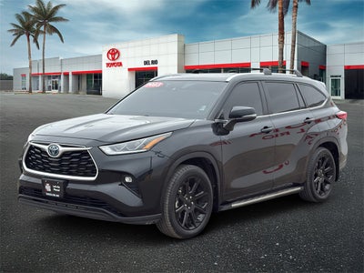 2023 Toyota Highlander Hybrid Bronze Edition