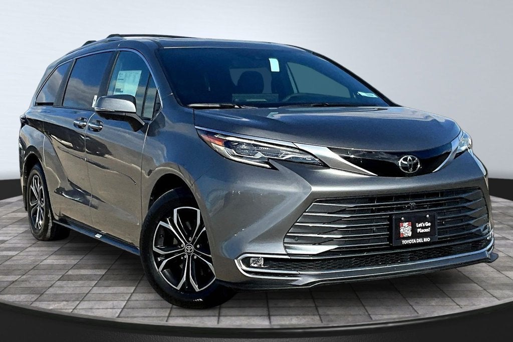 2026 Toyota Sienna Platinum 7 Passenger