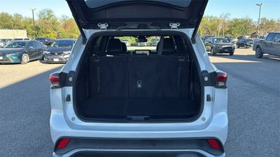 2023 Toyota Highlander XSE