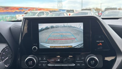 2023 Toyota Highlander LE